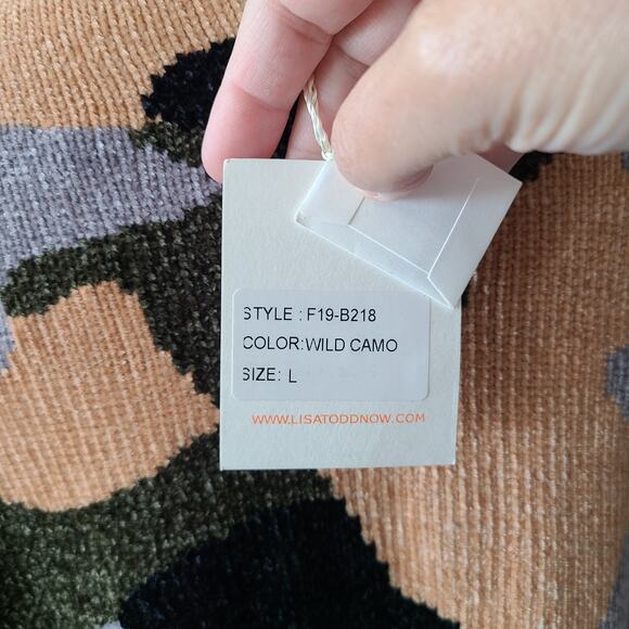 Lisa Todd Women's Camo Round Neck Sweater Size Large Chenille Soft Comfy NEW NWT - Picture 8 of 14